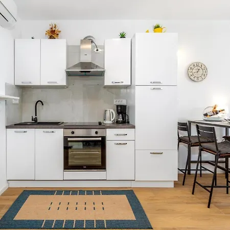 1 Bedroom Lovely In Rijeka